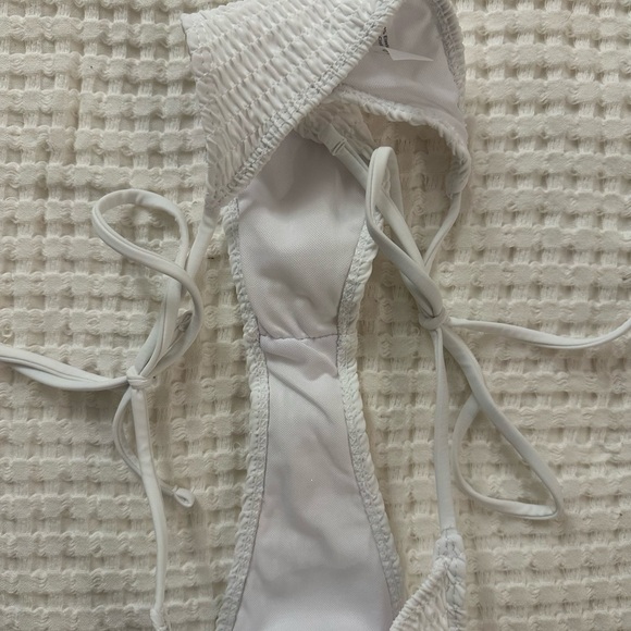 NEW Shein - Mono Bikini Set Smocked Micro Triangle Bra & Tie Side, Medium - Picture 5 of 9